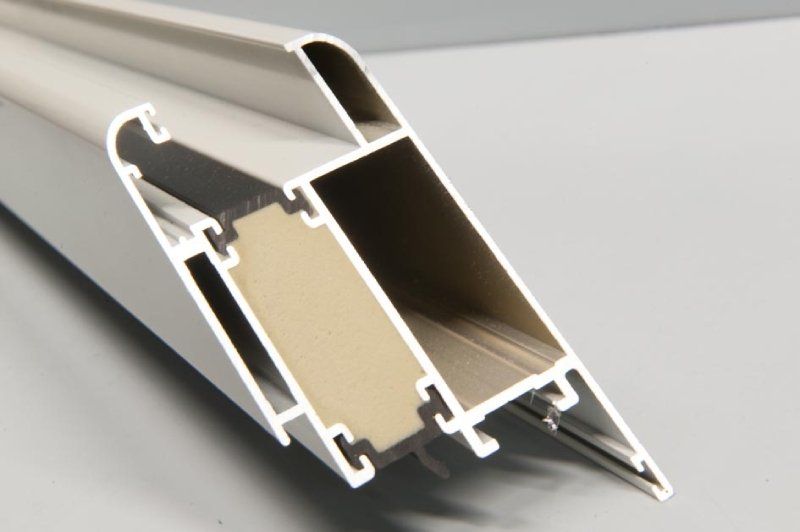 Sezione di infisso 3