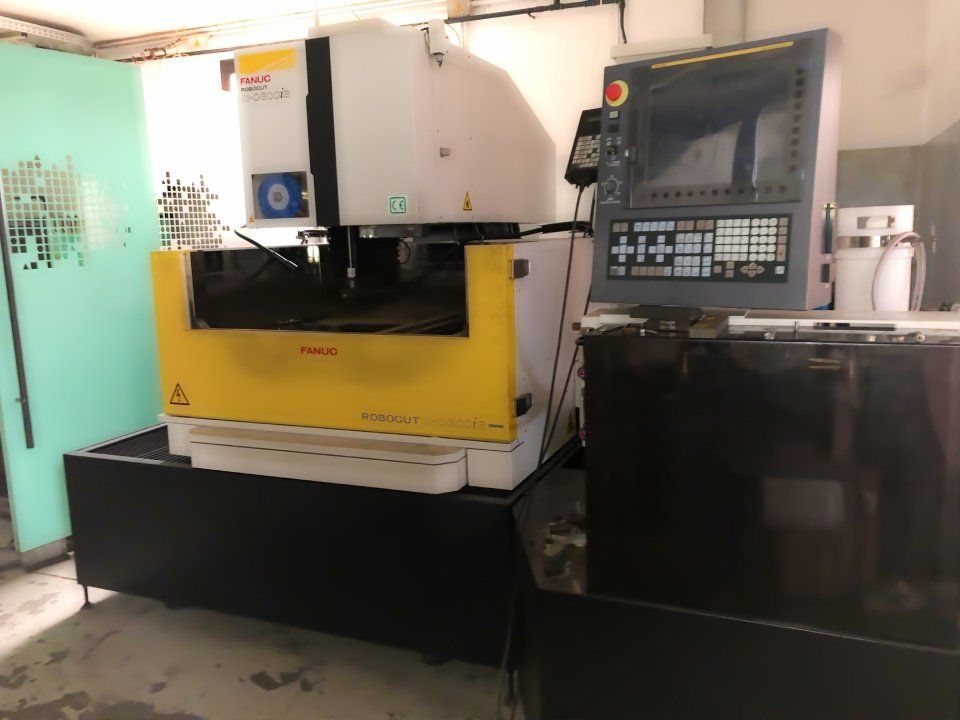 macchina per tranciatura metalli