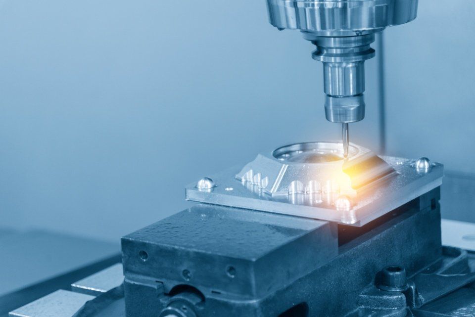 incisione laser di componente metallico