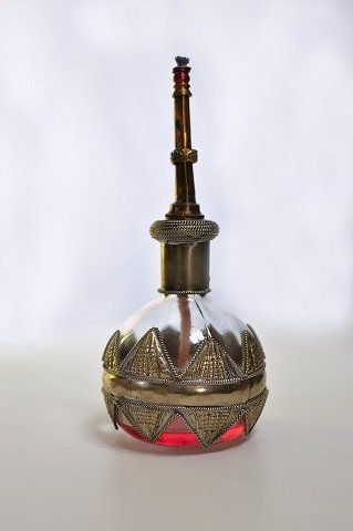 Cleopatras famous perfume recreated today - correct storage temperature of perfume