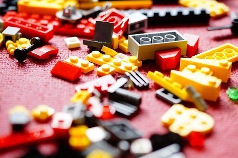 Lego and recycled bricks at different temperatures