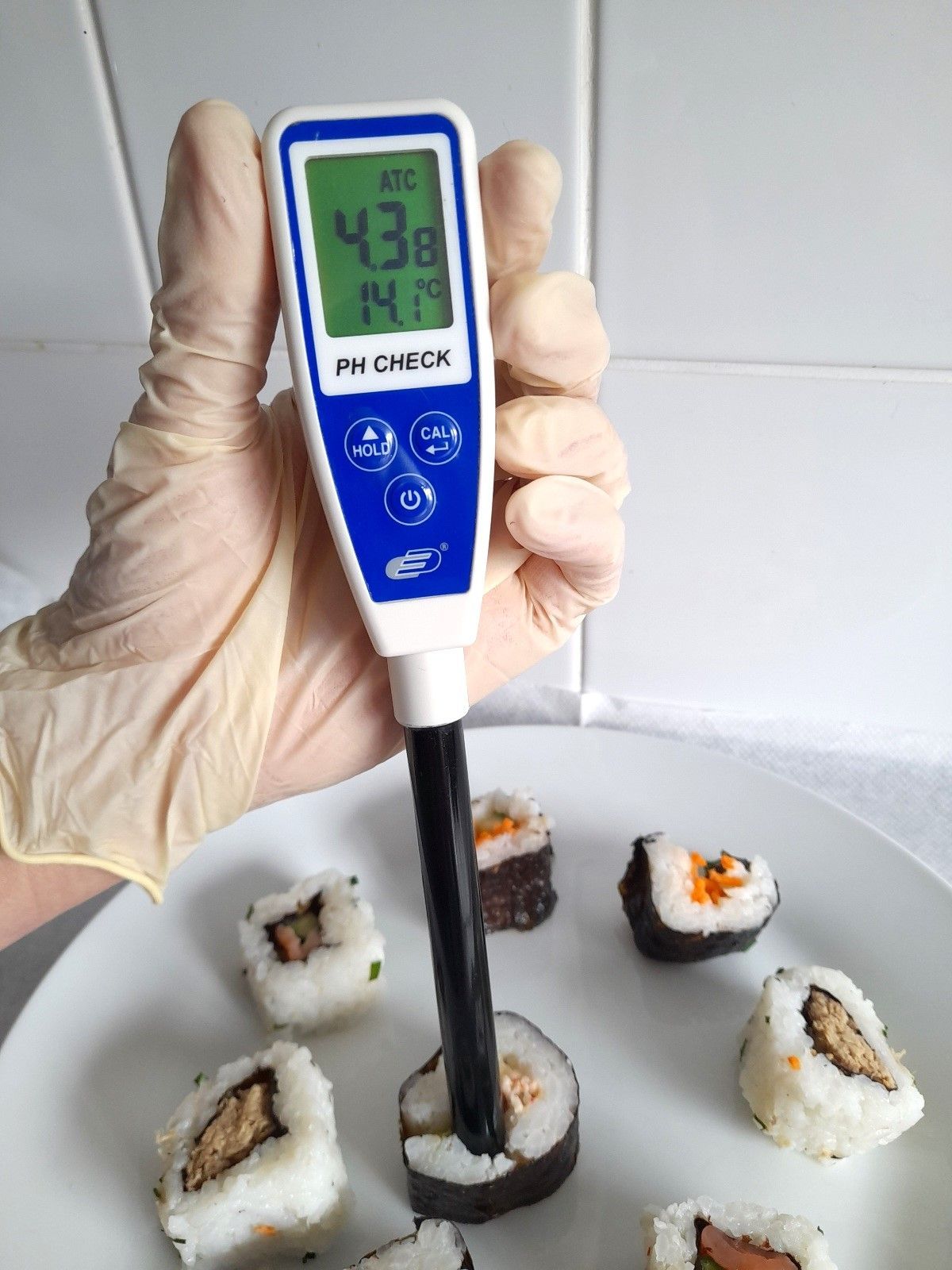 How to measure pH levels in food using a PH Check S pH meter.
