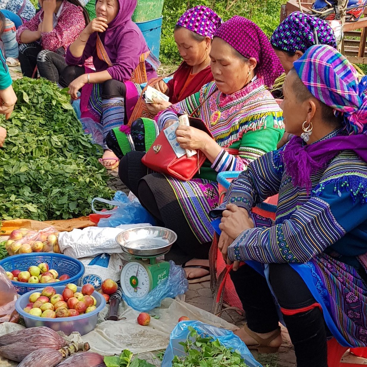 Flower Hmong women