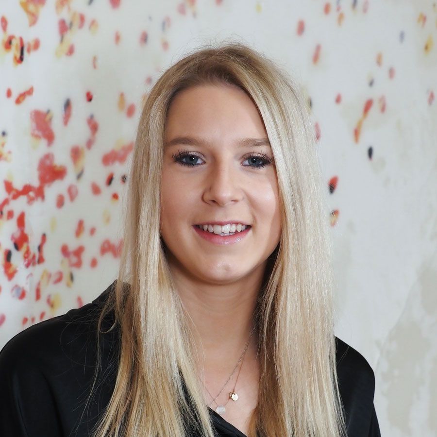 daisy middlebrook, outsourcing team at england and company