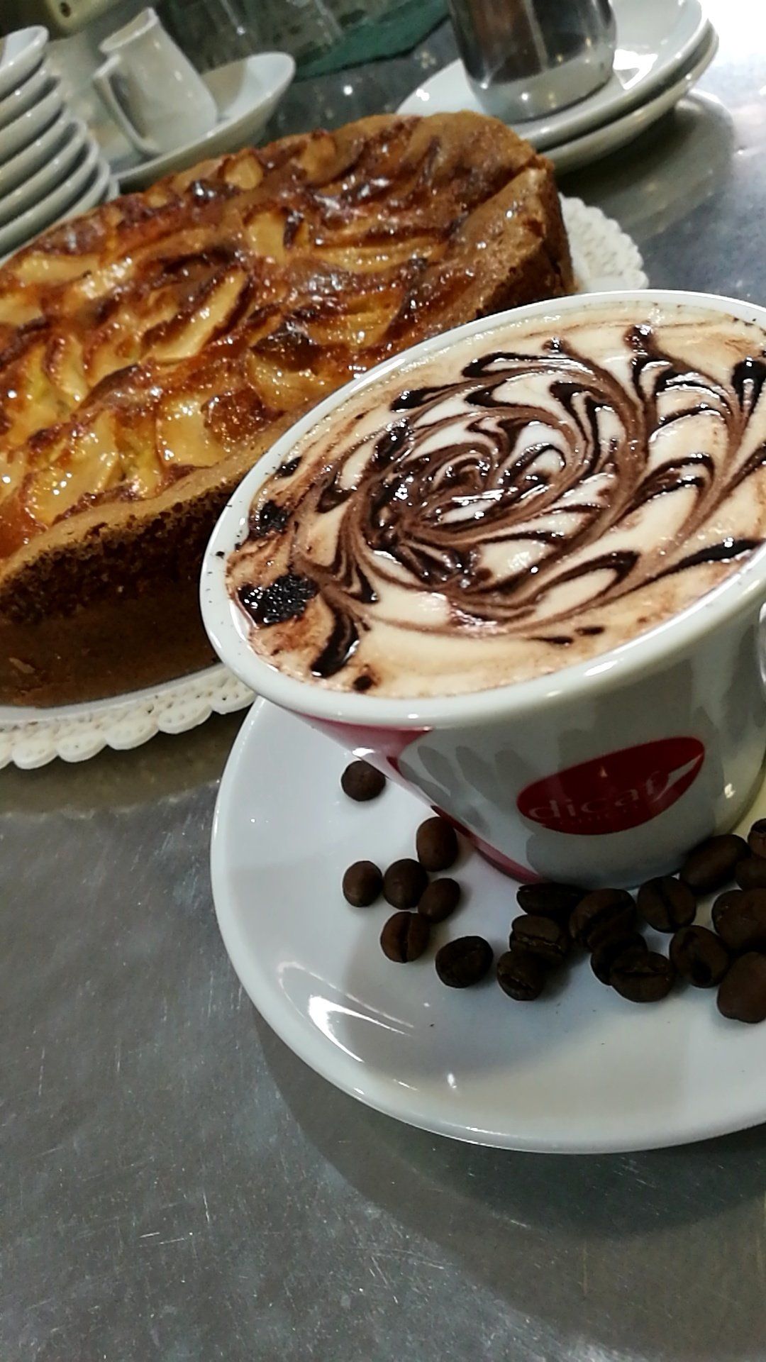 cappuccino e torta