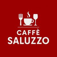 Logo per Caffè Saluzzo: icone di forchetta bianca, tazza da caffè, bicchiere da vino sopra la scritta “CAFFÈ SALUZZO” su sfondo rosso.