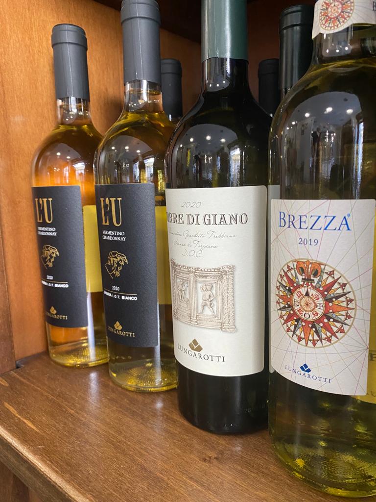 Vino bianco e rosso