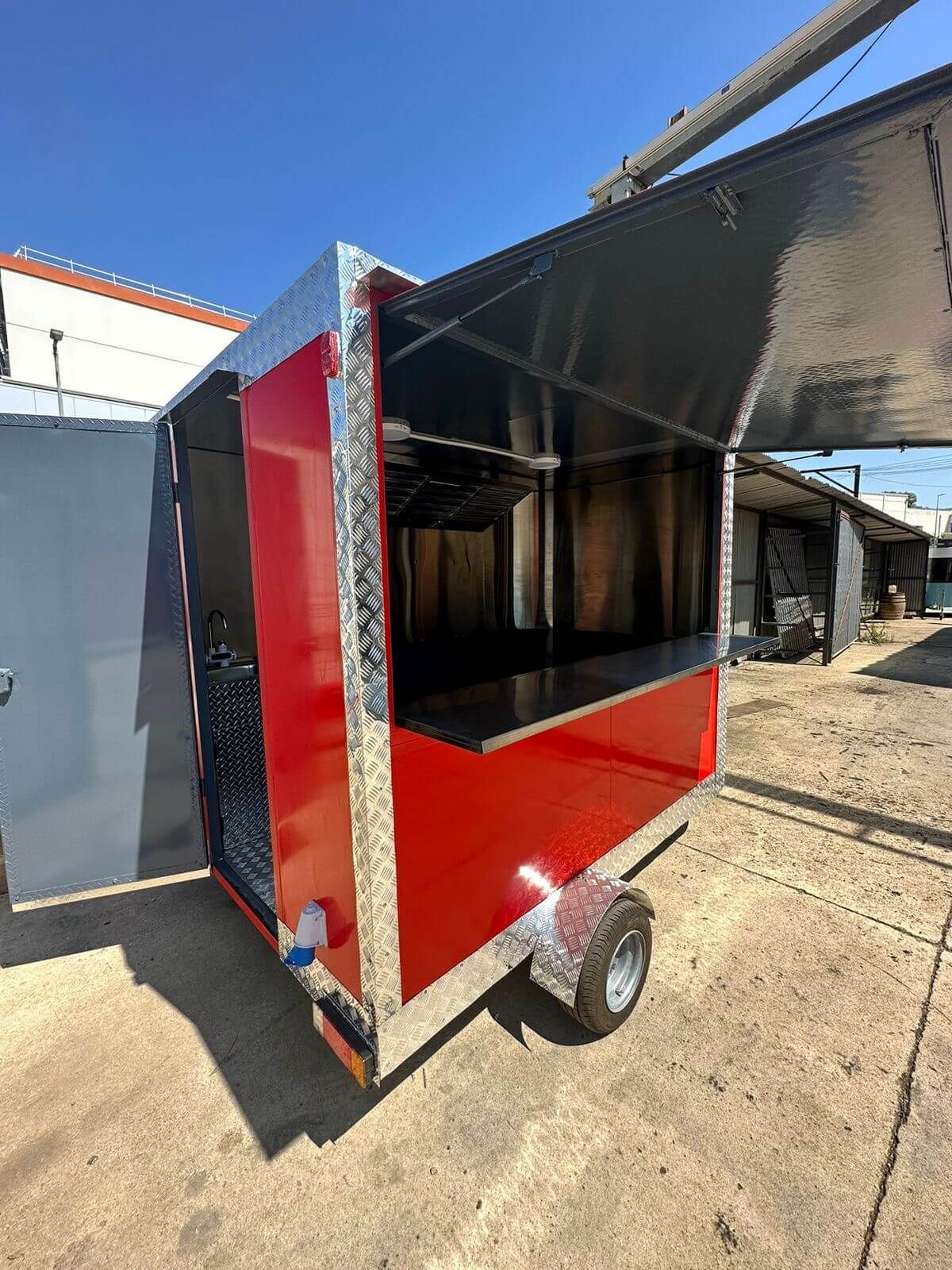 Foodtruck Curvo 3 mts