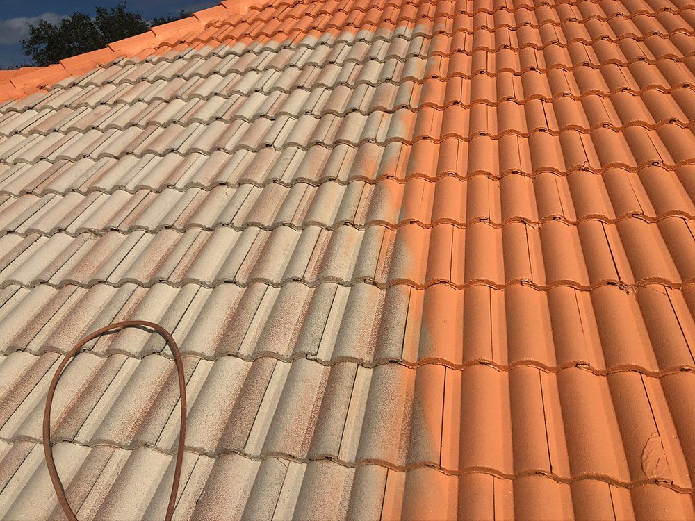 Residential Roofer Coating — Venice, FL — A-1 Roof Cleaning & Coating of Venice