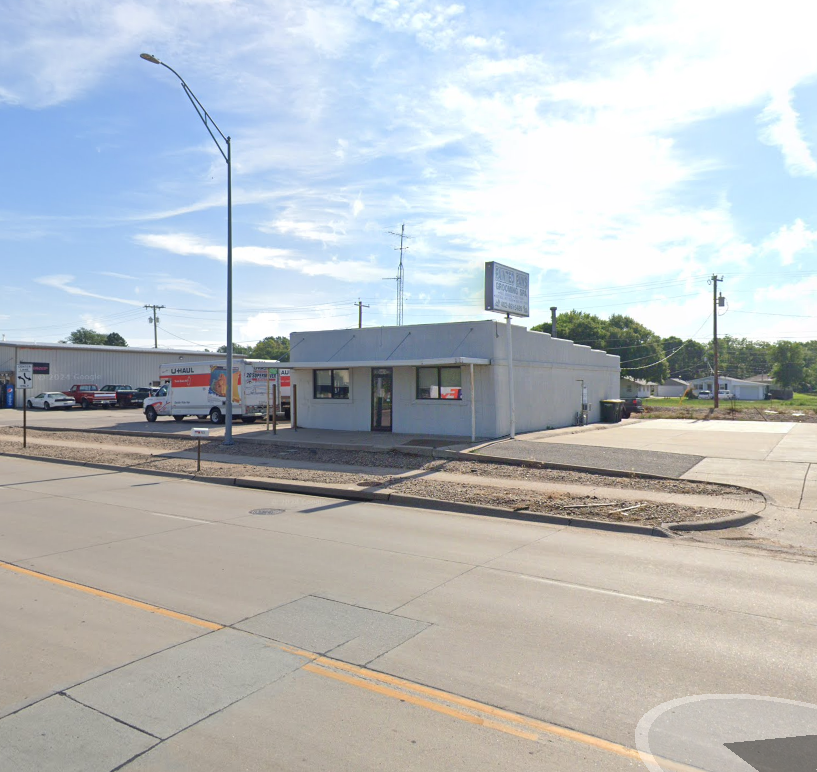 739 S Burlington Ave