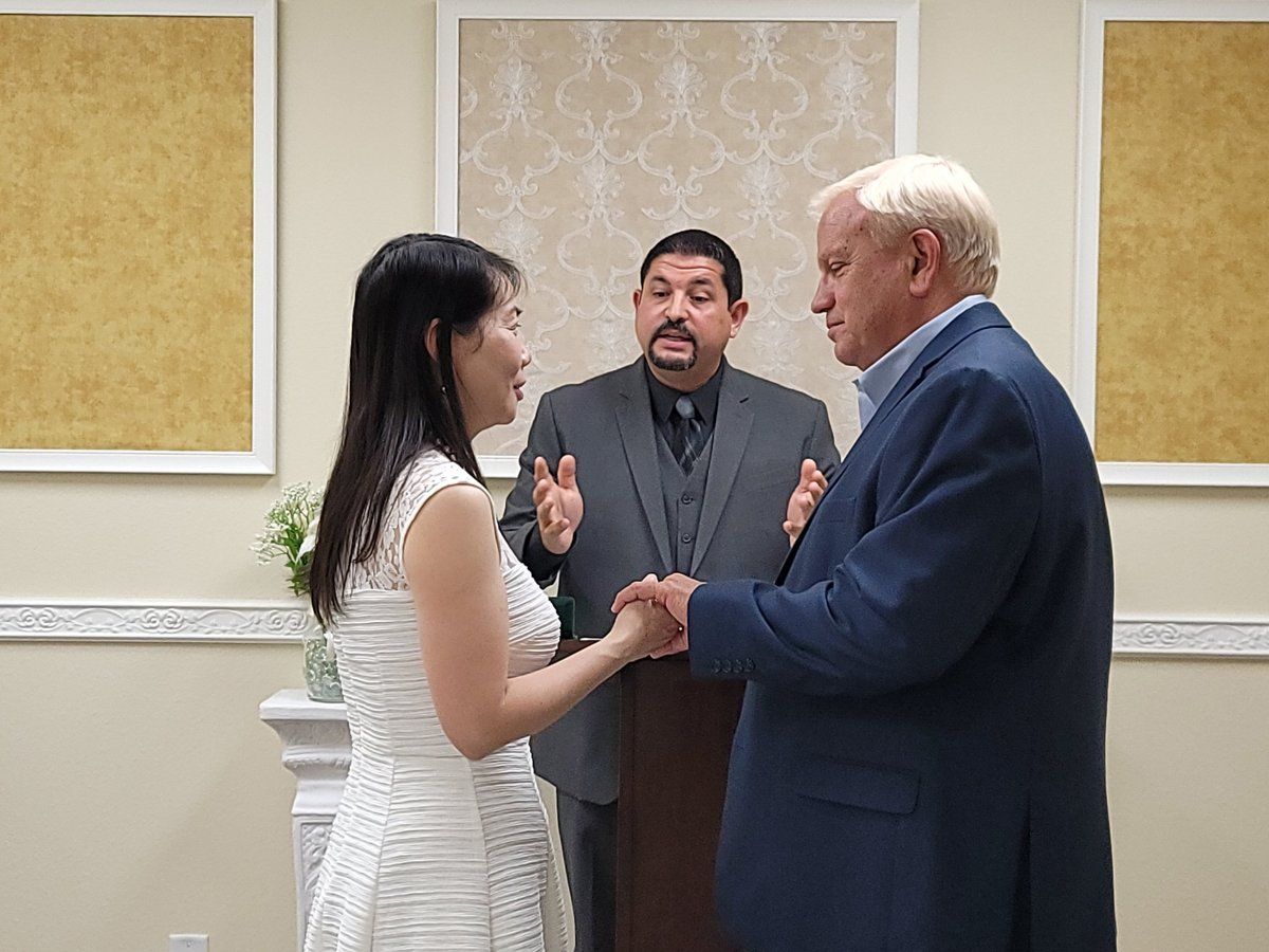 Rev, Steve officiating an Elopement Ceremony in Rancho Mirage for this couple