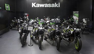 Motos et deux roues de marque SUZUKI, KAWASAKI et ZERO MOTORCYCLES