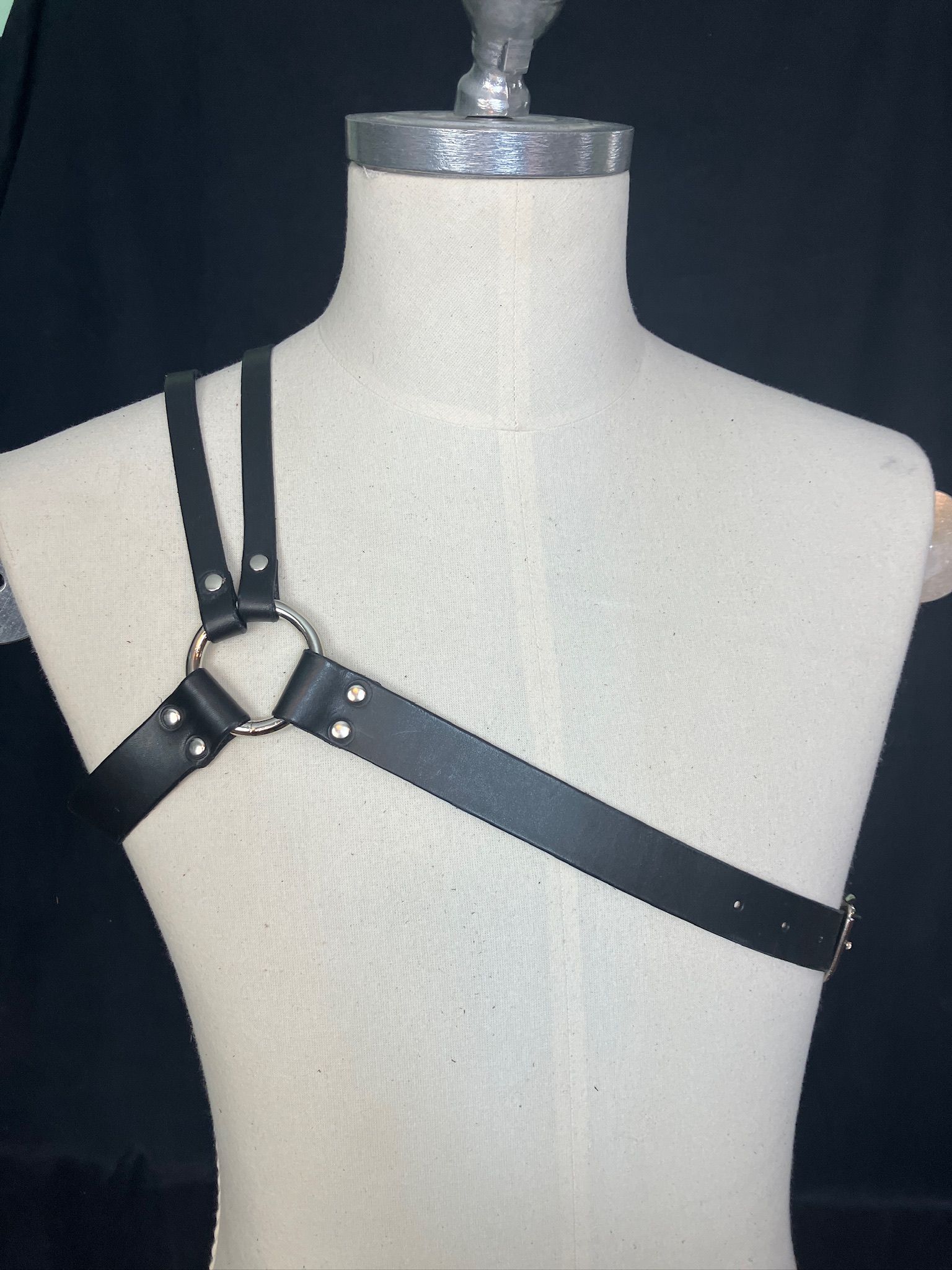 Black latigo leather chest harness, one shoulder and o-ring