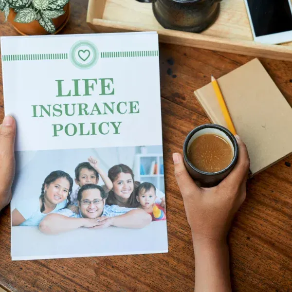 An image showing whole life insurance policy features.