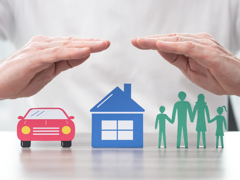 An image showing the benefits of being insured with universal life insurance.