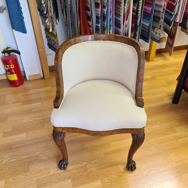 sedia in legno stile classico