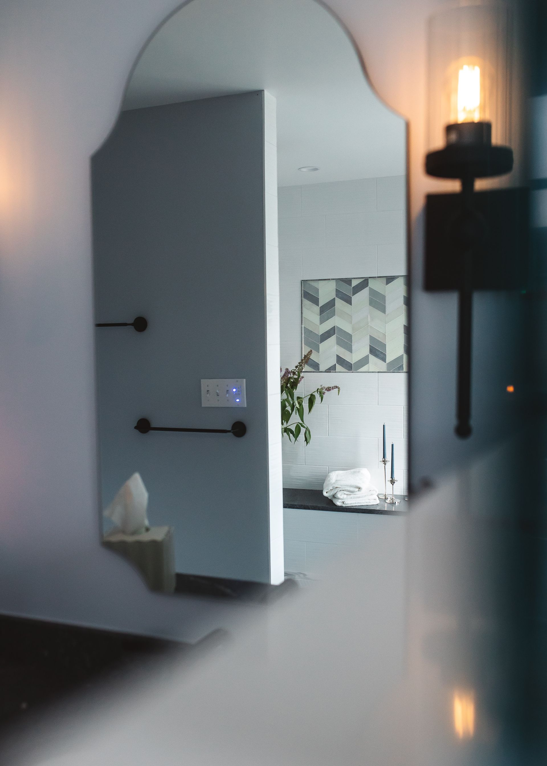 Delray Project bathroom with a large mirror on the wall
