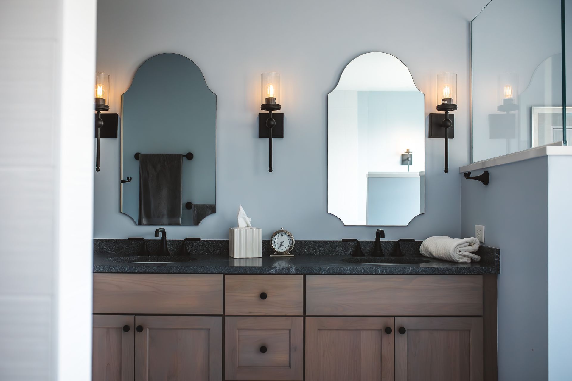 Delray Project - double sink and mirros