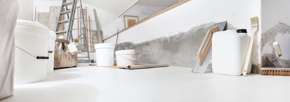 Home Renovation White Paint - Home Improvement in Tamworth, NSW