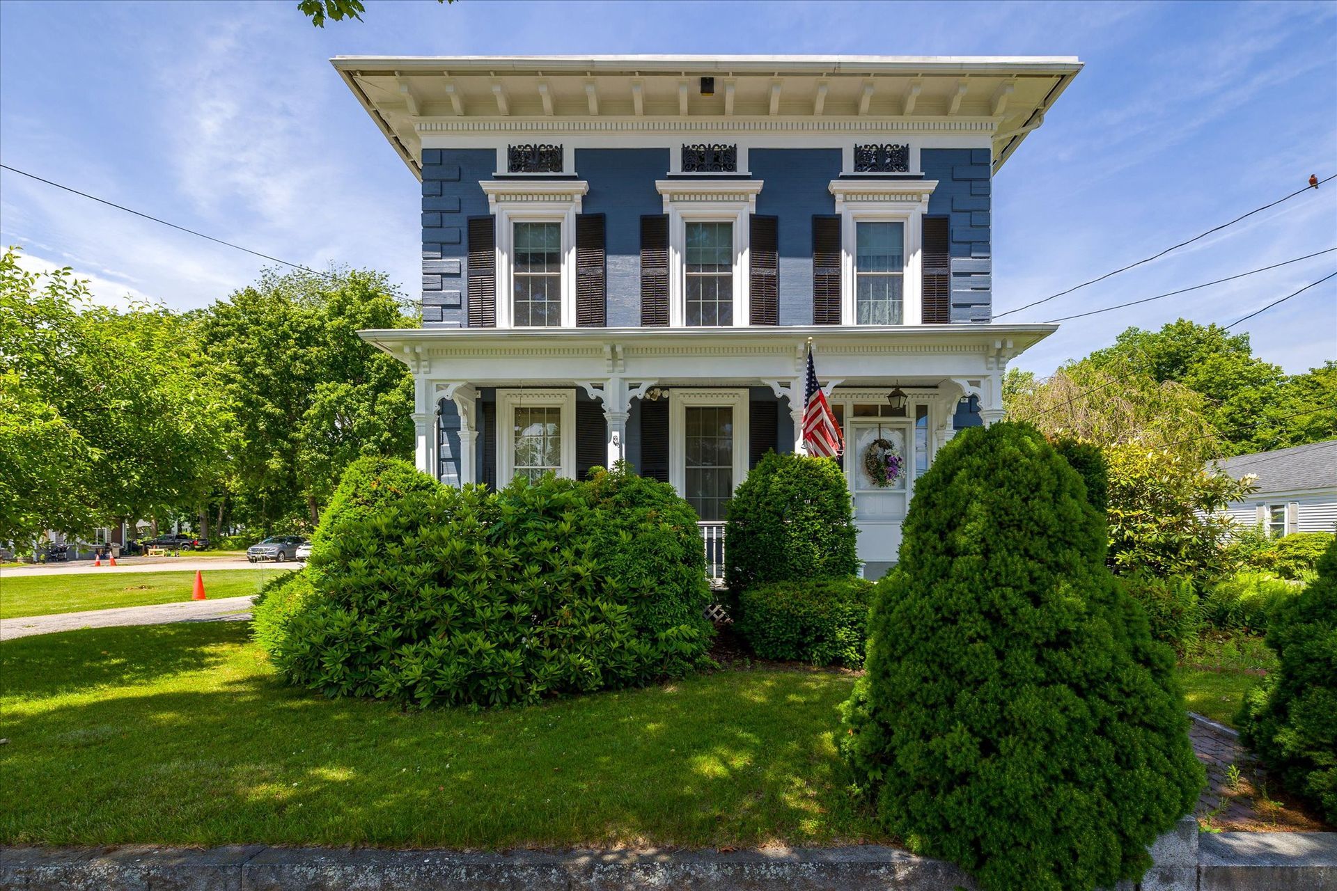 Antique Multifamily home in central MA