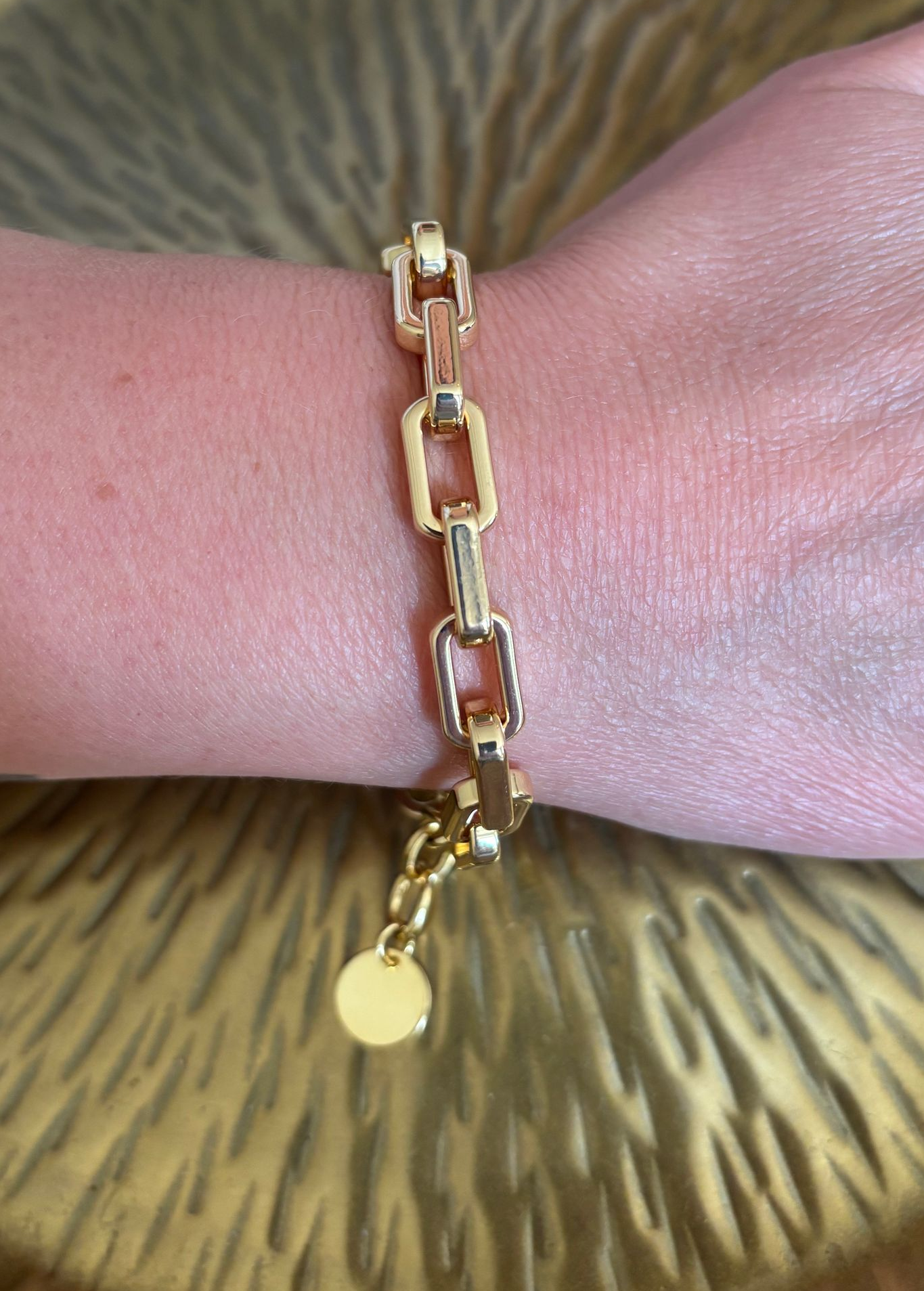 Fushi goudkleurige metalen schakelarmband