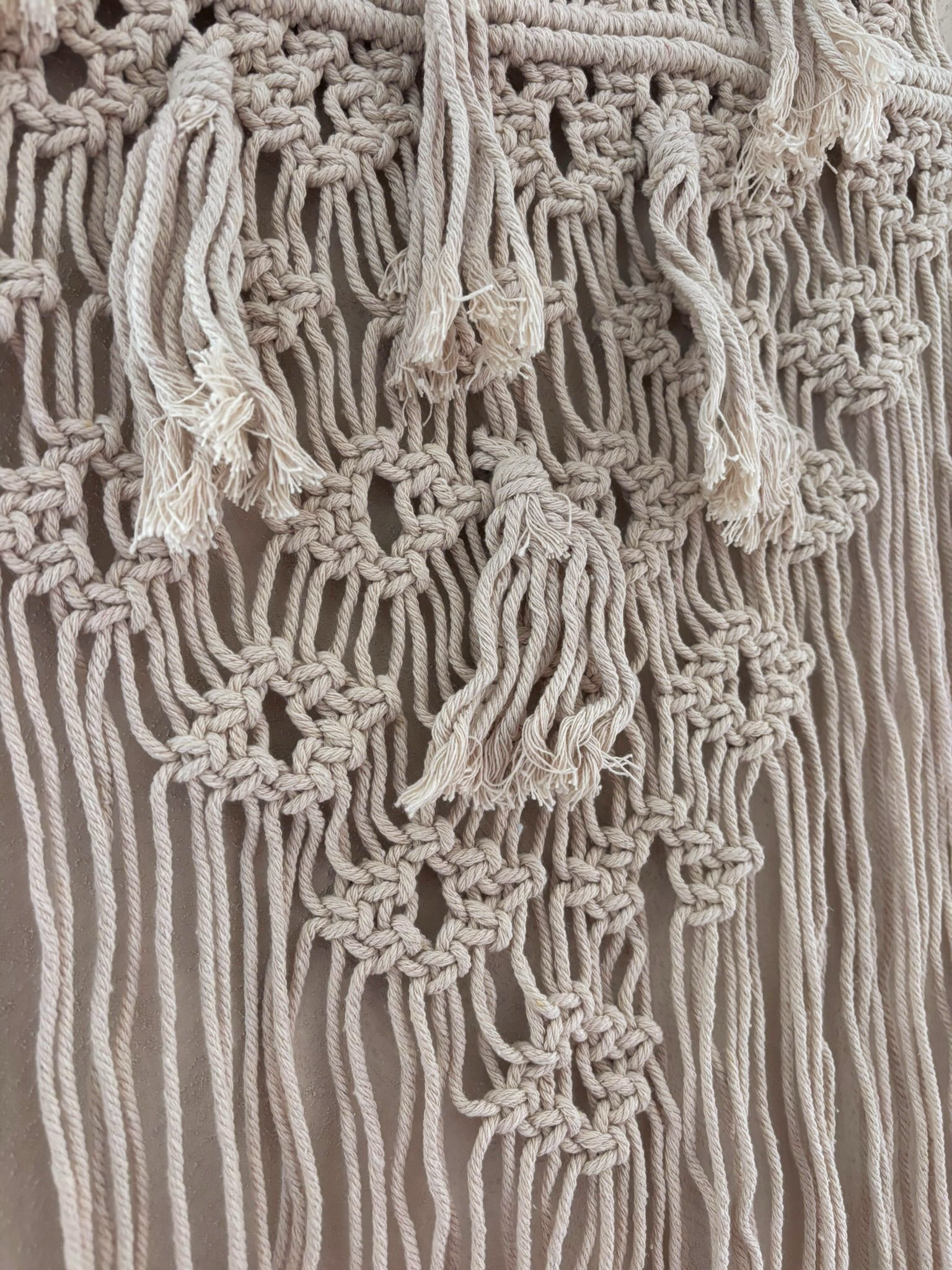 Macramé wanddecoratie