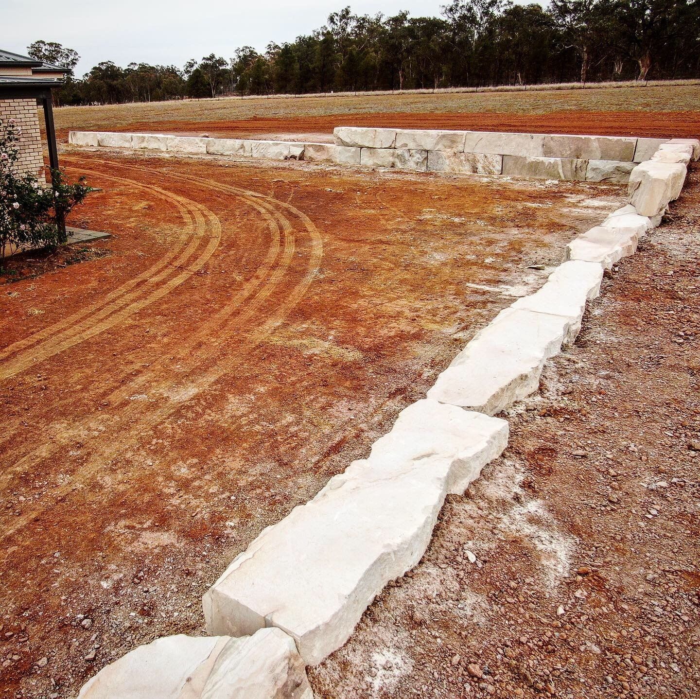 residential-landscaping dusk