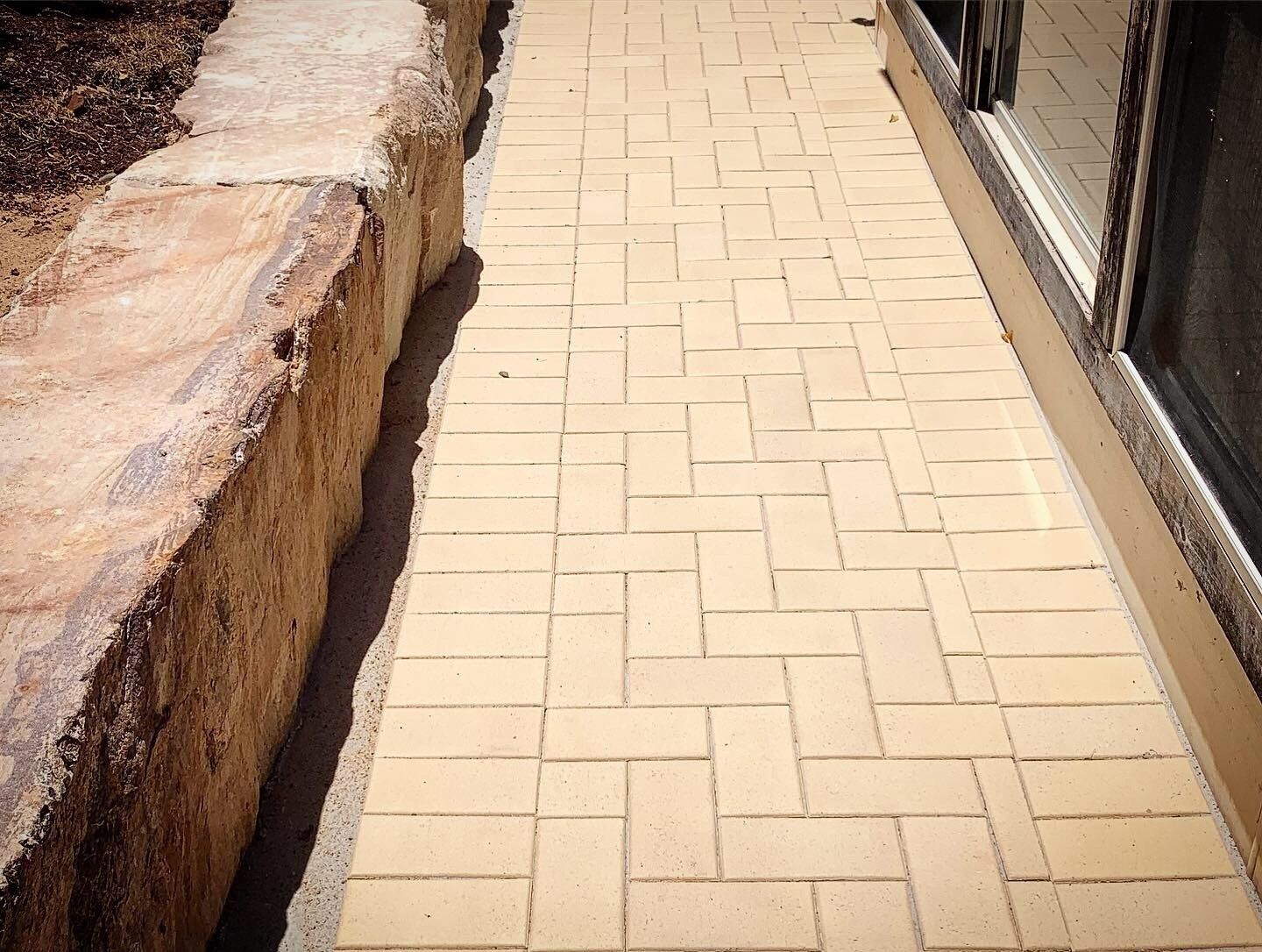 residential-landscaping dusk