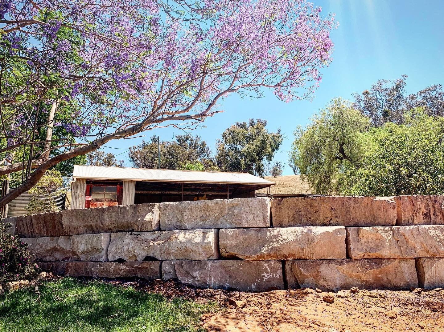 residential-landscaping dusk