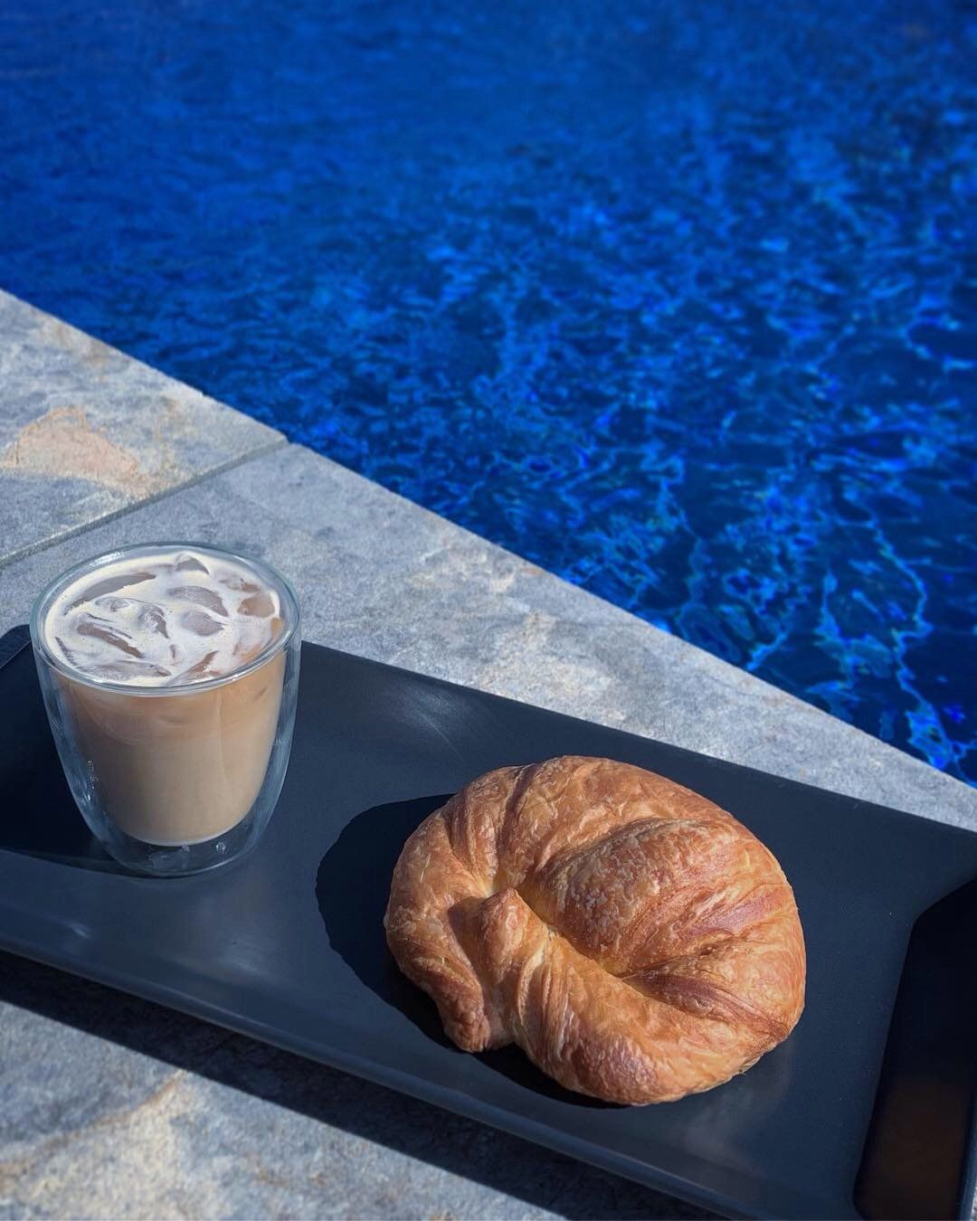 residential-grass and pavements