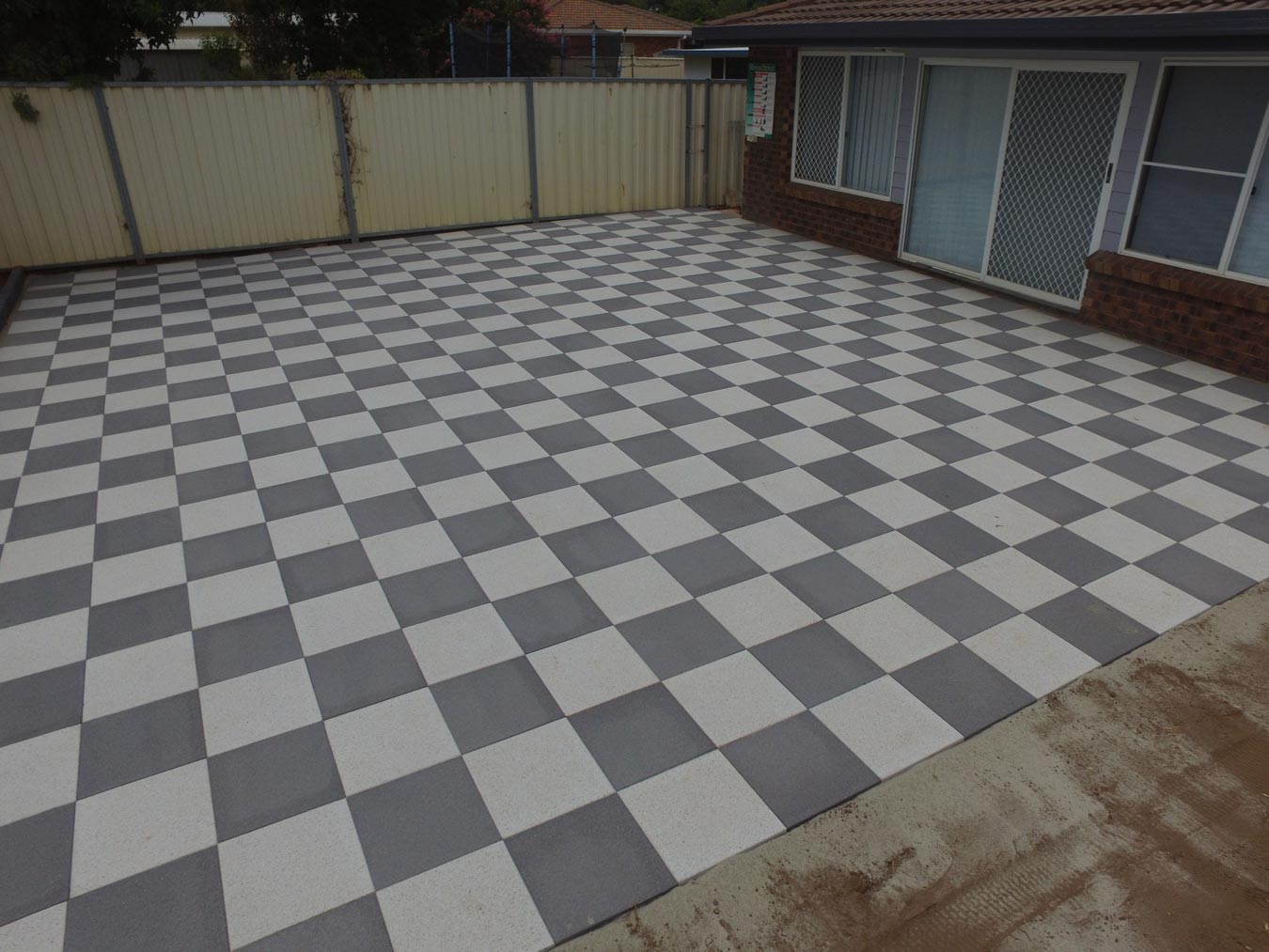 residential-landscaping checkered floor