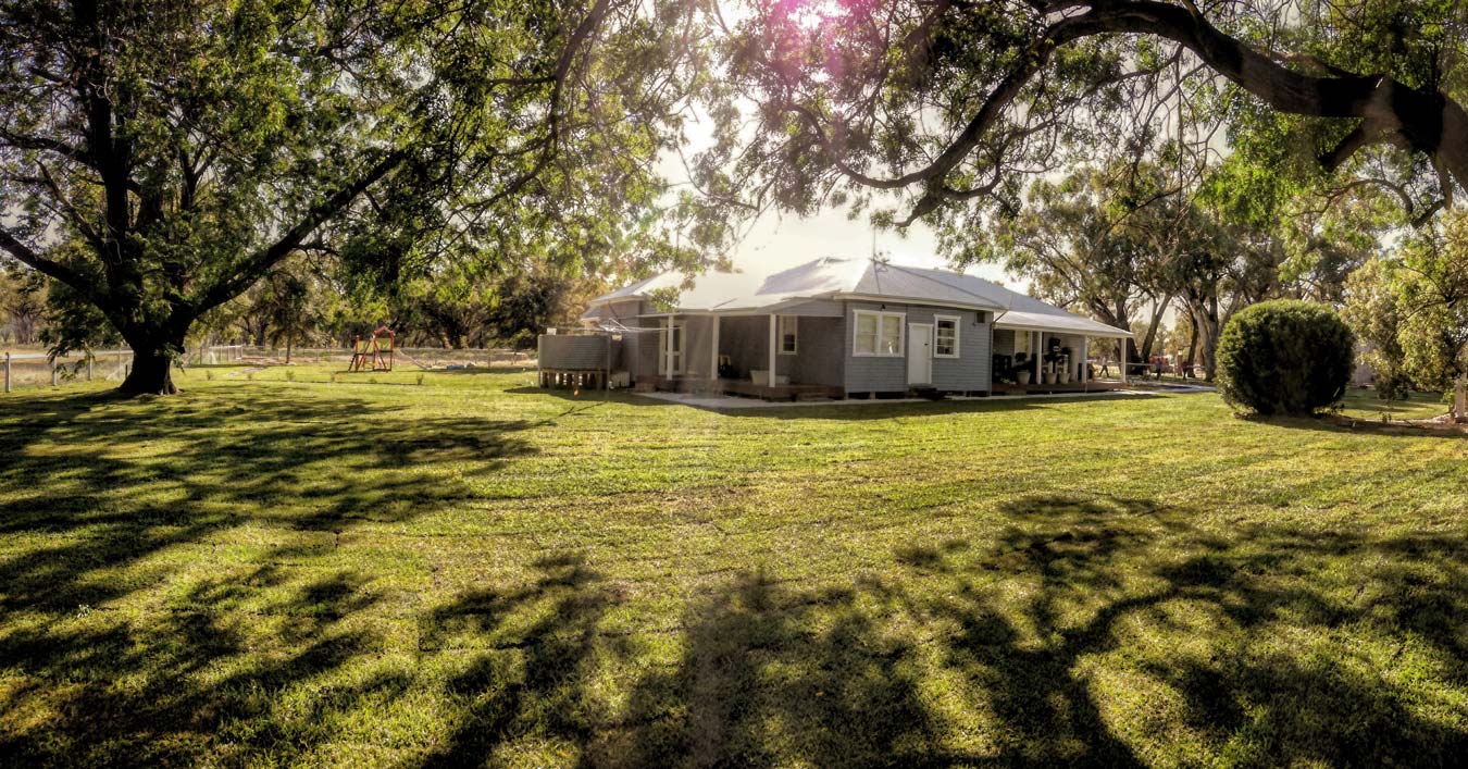 residential-landscaping lawn