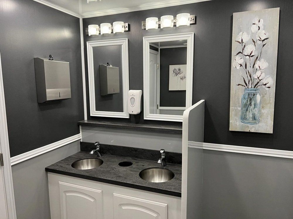 Burnley's Luxury Restroom Trailers