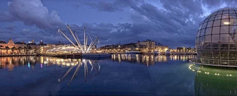 Porto di Genova Notturno