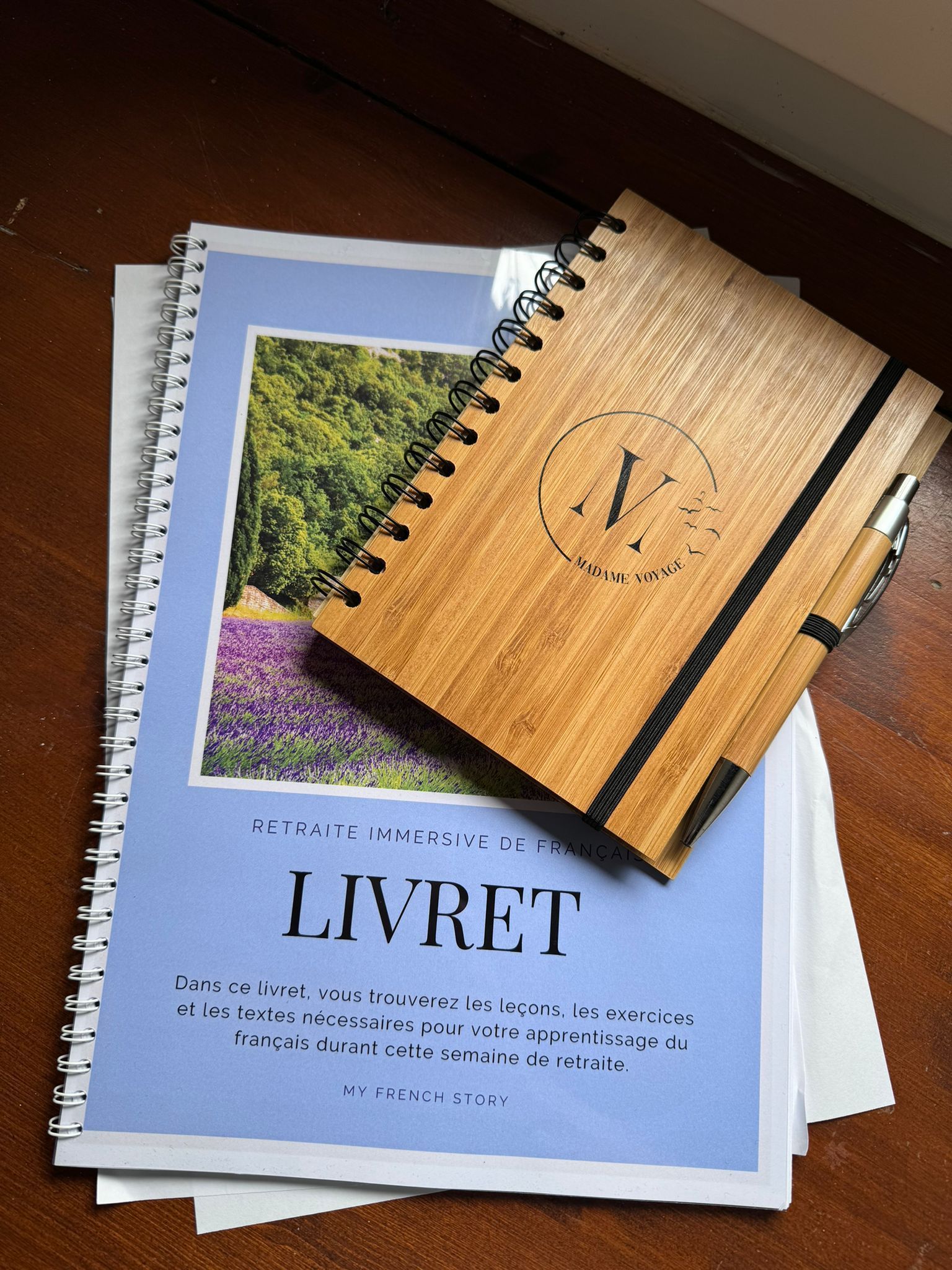 A wooden book with the word livret on it