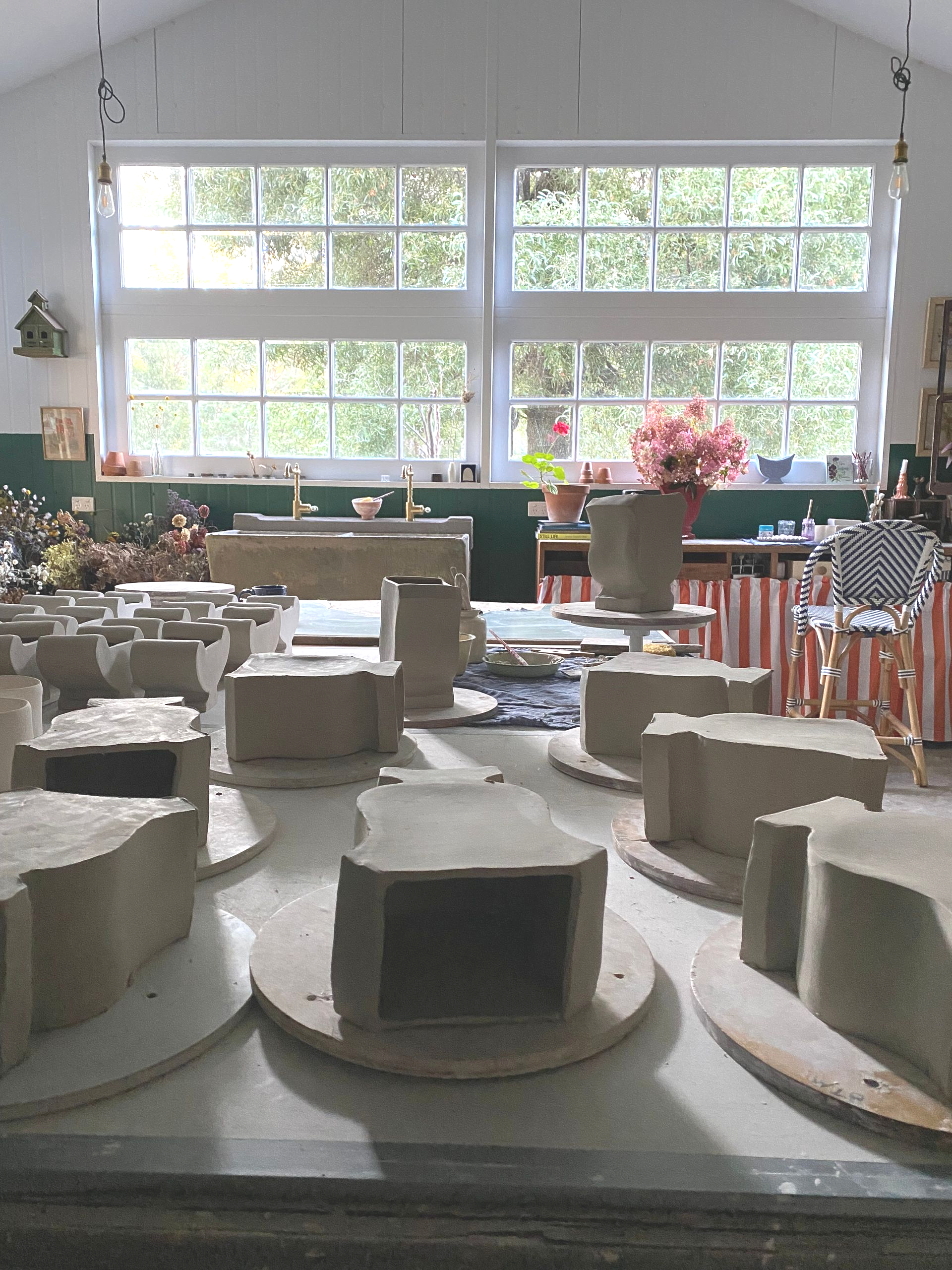 Clay & Petals: A Pottery and Floral Retreat in Toulouse Countryside