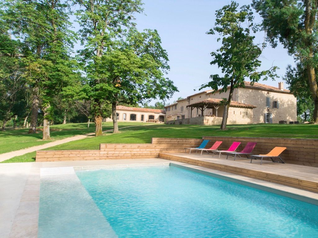 French Ceramic Retreat with Laima Laurina in Toulouse Countryside