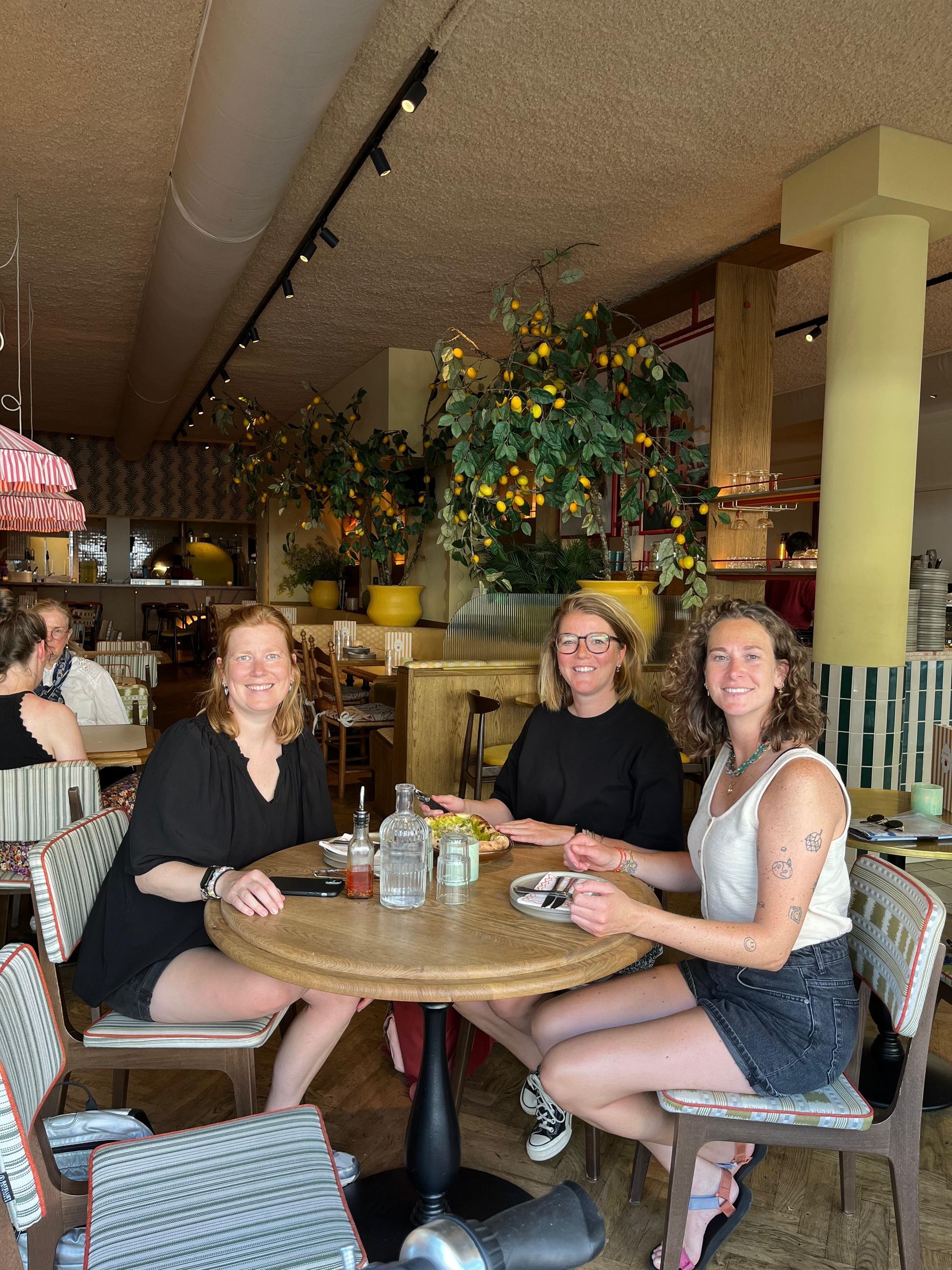 Vegan food tour Amserdam | vegan hotspots | Groene Dromers