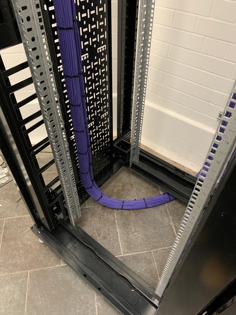 cabling for server