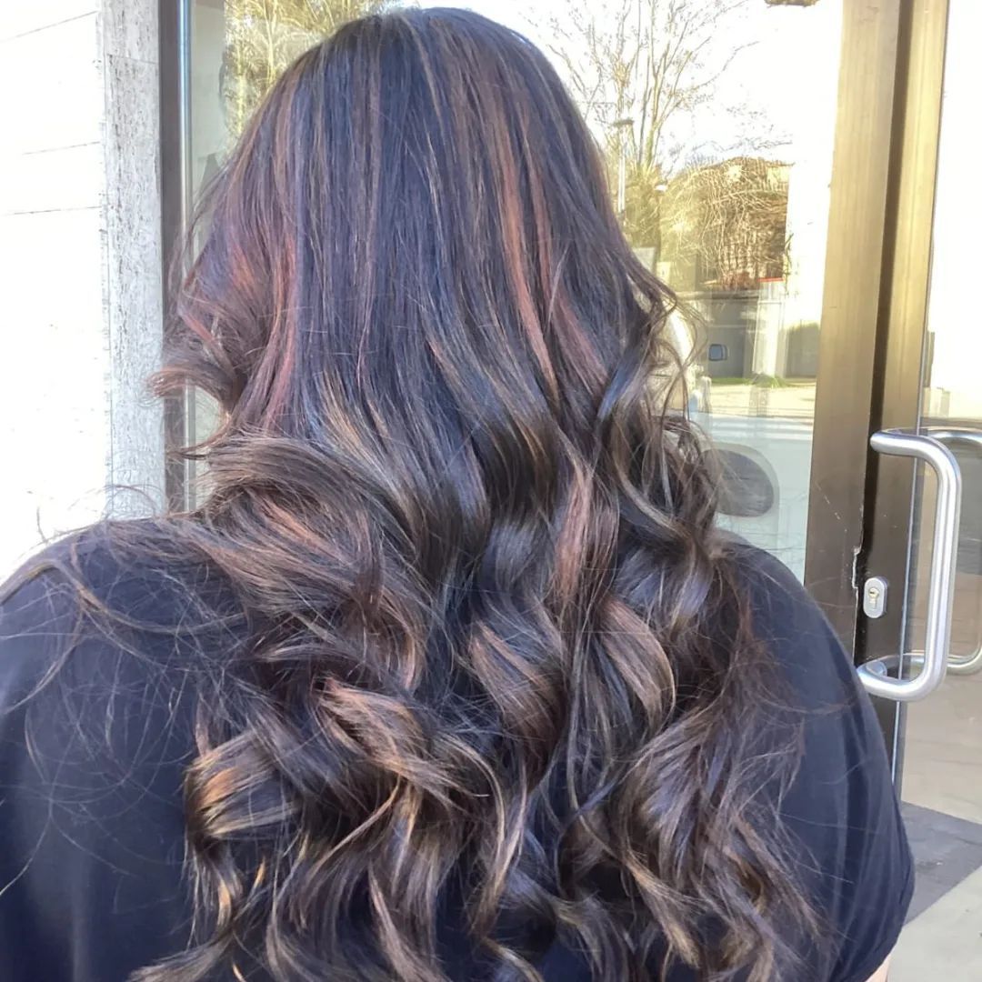 capelli mossi lunghi