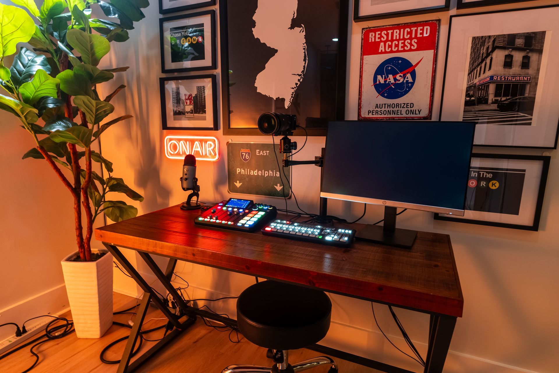 Professional engineer station at NJ Content Studio