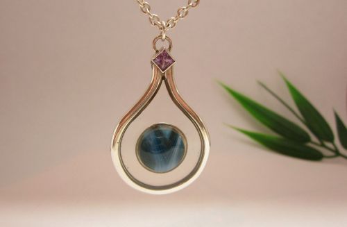 Zilveren hanger amethist agaat acryl zwevend van Karen Klein edelsmid