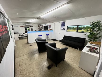 Waiting Room | V & M Automotive