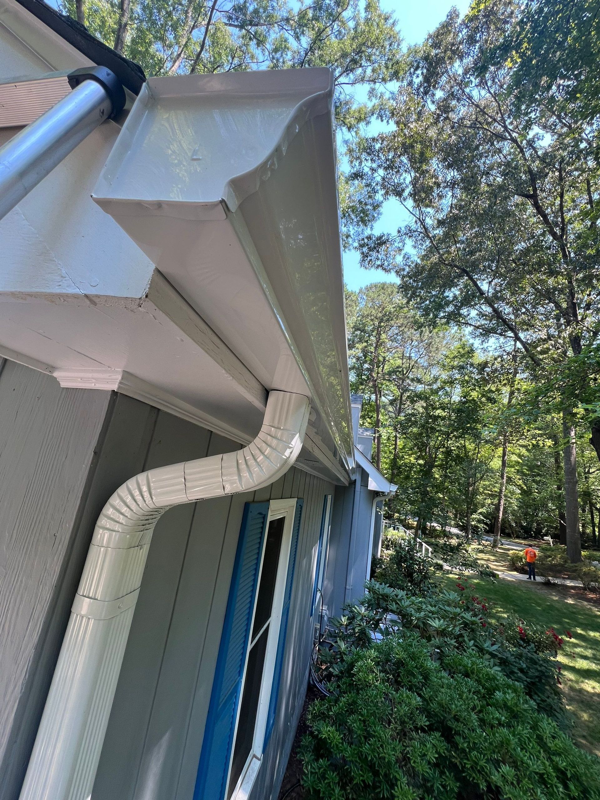Ultra Roofing services includes Gutter replacement and Installation. High quality service. Roofing Contractor