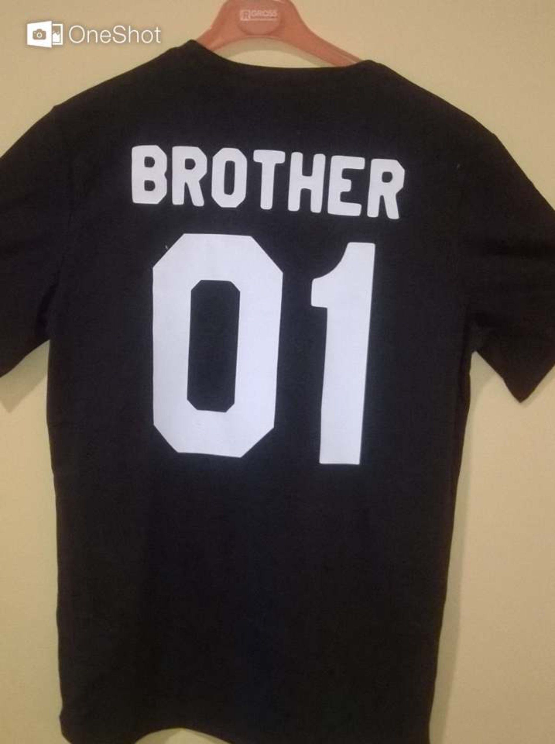 maglia personalizzata con scritta Brother