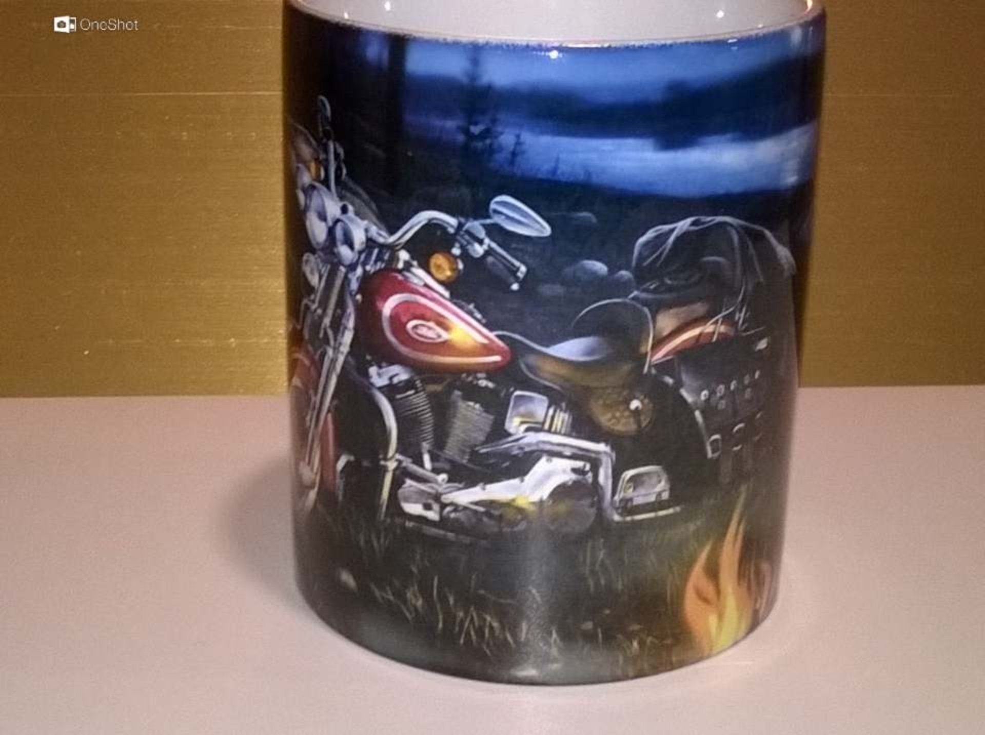 tazza con disegno motocicletta