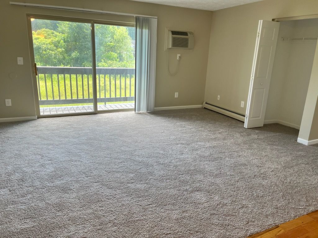 Lakepointe Apartment Homes - Image 5