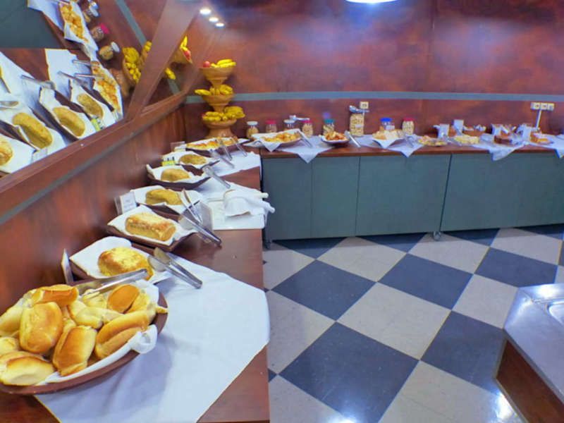 Café da manhã no CHI Hotels Campos do Jordão