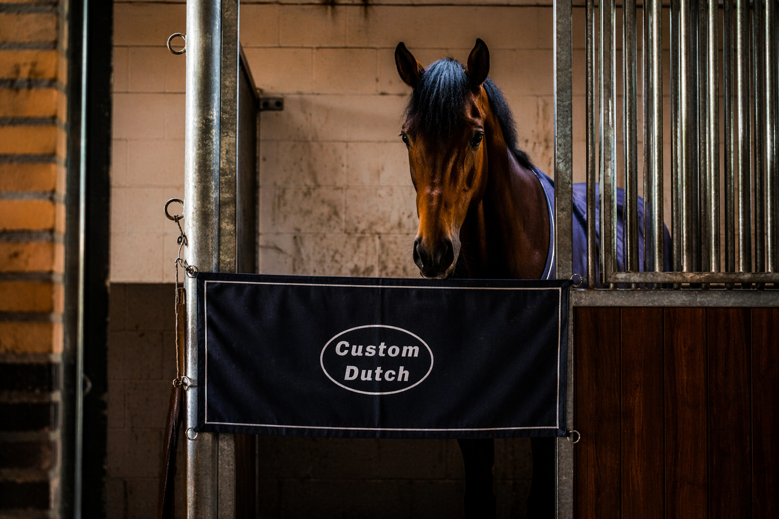 Stalgordijn/doek met logo