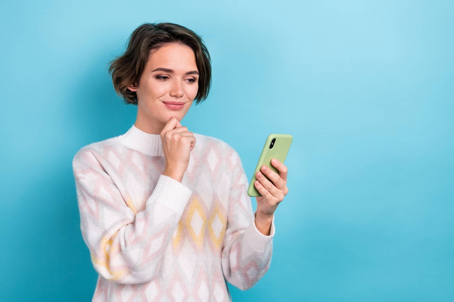 What Does CF Mean on Instagram? A Beginners Guide 2025